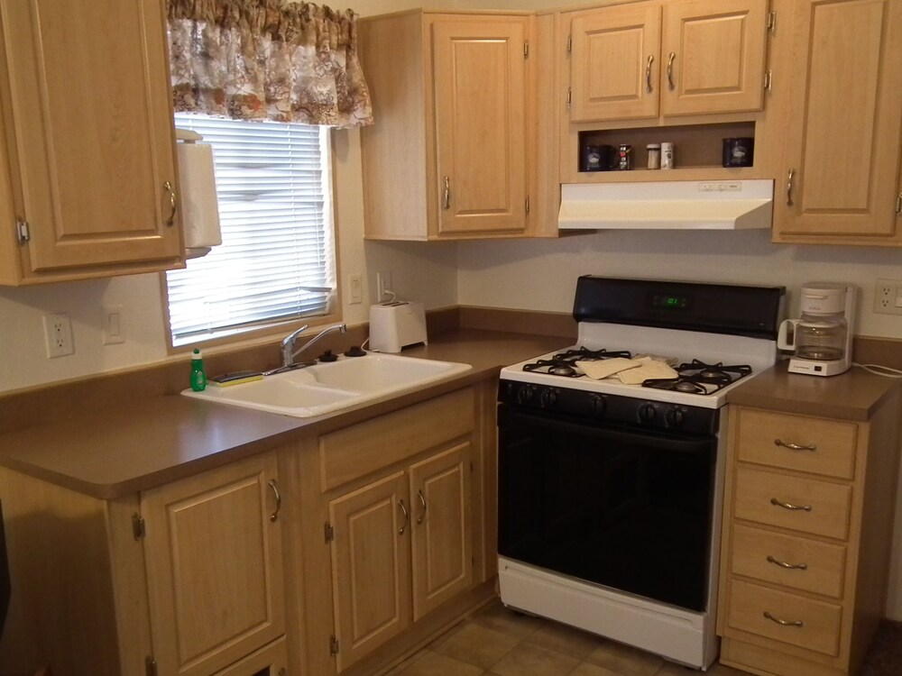 Twentynine Palms RV Resort and Cottages - photo 7