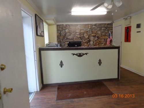 Morgantown Motel - photo 20