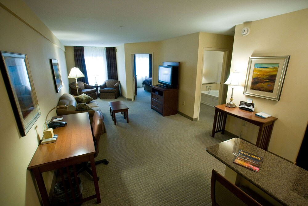 Staybridge Suites Williamsville Buffalo by IHG - photo 7