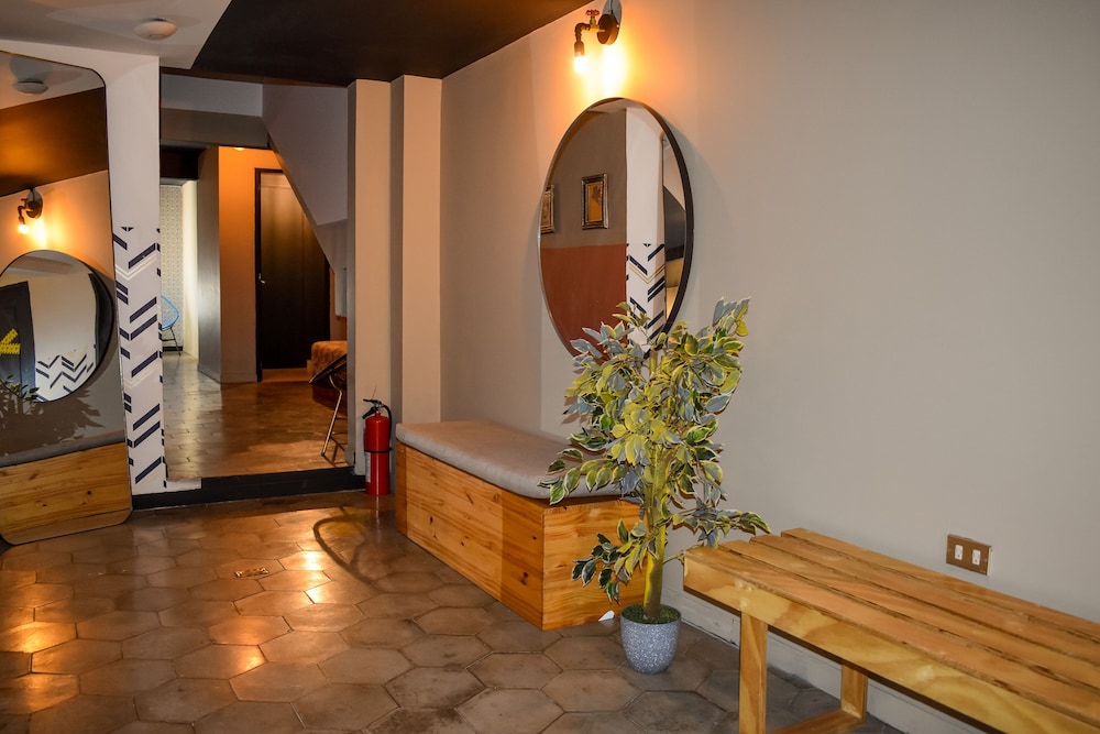 Cardedeu Express Hotel in San Salvador, El Salvador