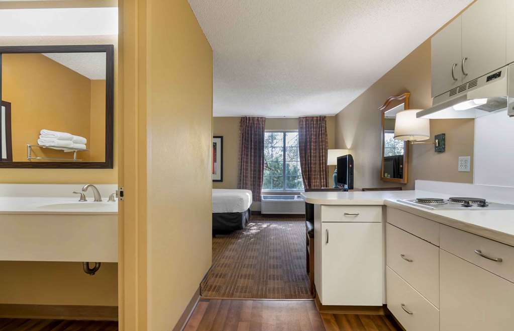 Extended Stay America Kansas City Country Club Plaza - photo 9
