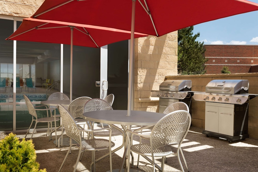 Home2 Suites by Hilton Middleburg Heights Cleveland - photo 28