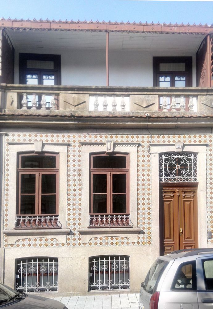 57 — 4-Star Luxury Hotel in Porto, Portugal