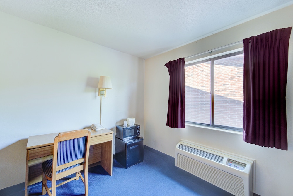 Capital O Amerihost Inn and Suites Fulton Hwy 54 MO - photo 18