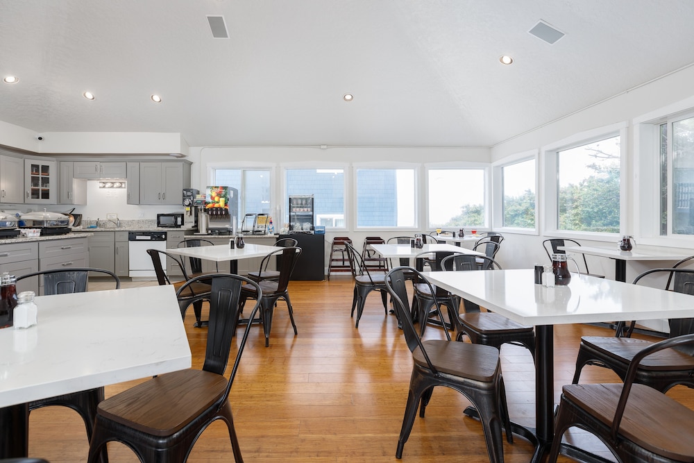 Surfland Hotel - photo 43