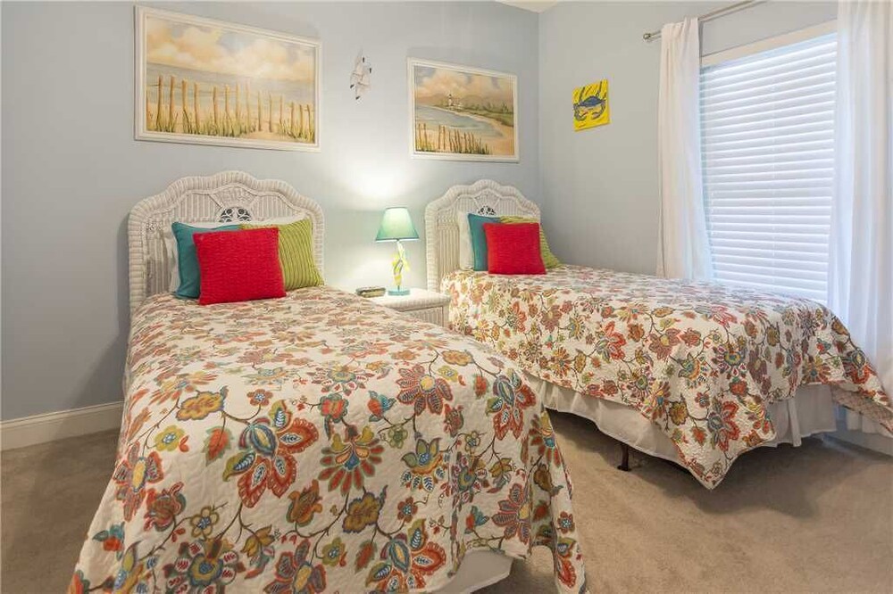 Crystal Shores 704 - photo 4