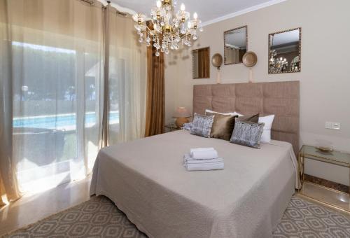 Villa in Puerto Cabopino — 4-Star Luxury Hotel in Marbella, Spain