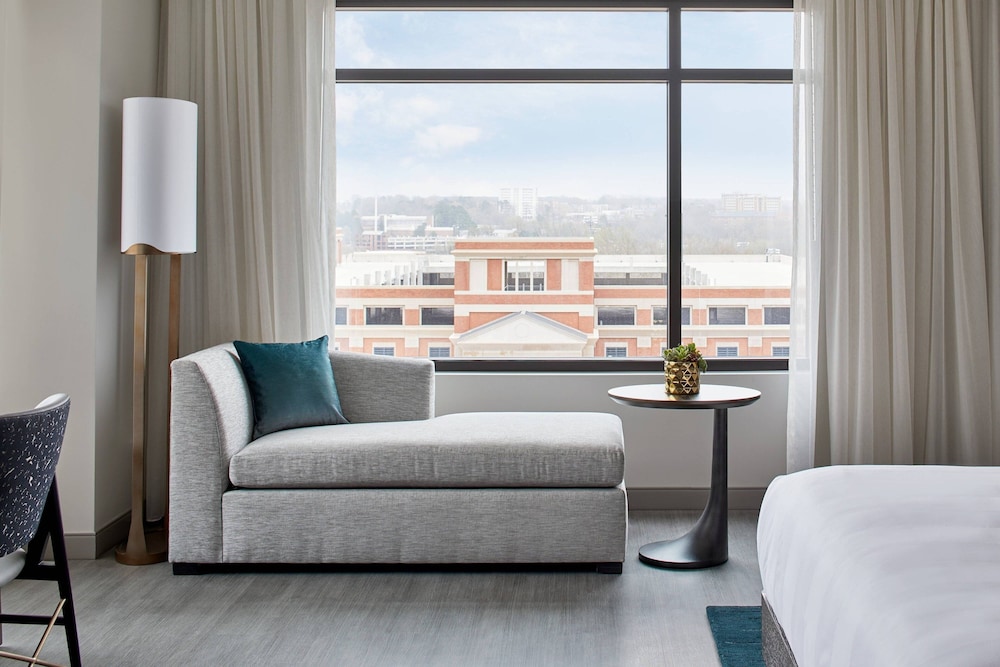 UNC Charlotte Marriott Hotel & Conference Center - photo 9