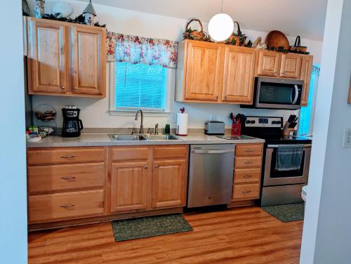 Central No Crowds Pools 15 Minutes to Beach in Myrtle Beach, United States