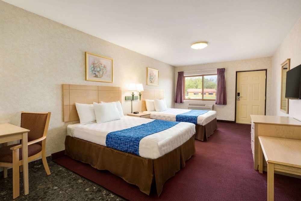 Travelodge by Wyndham Niagara Falls - photo 21