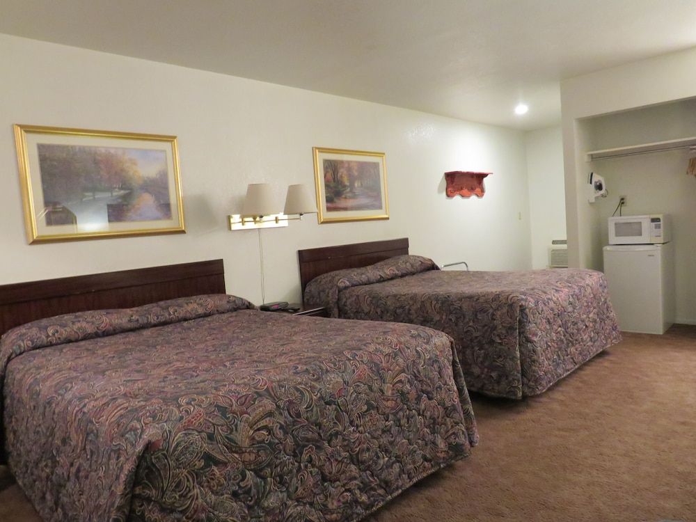 Rim Rock Motel - photo 21