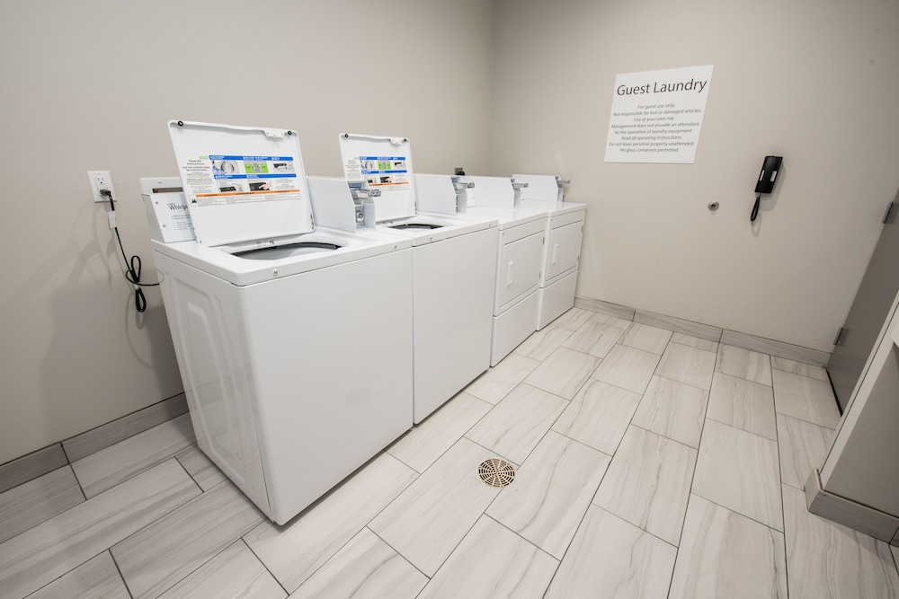 Holiday Inn Express & Suites Lake Charles South Casino Area by IHG - photo 79