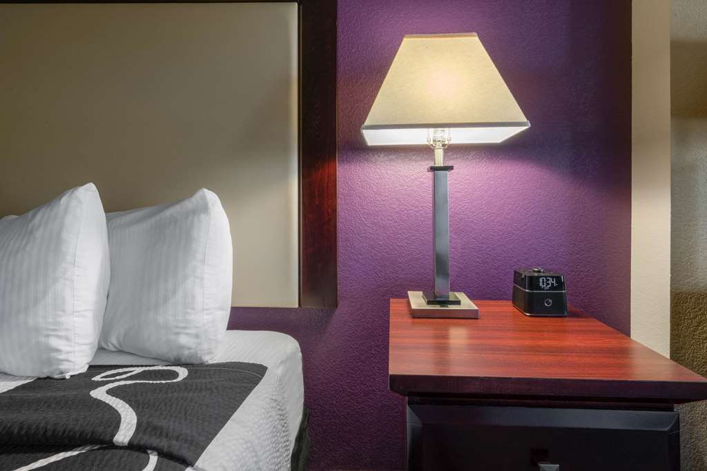 La Quinta Inn & Suites by Wyndham Loveland Estes Park - photo 4