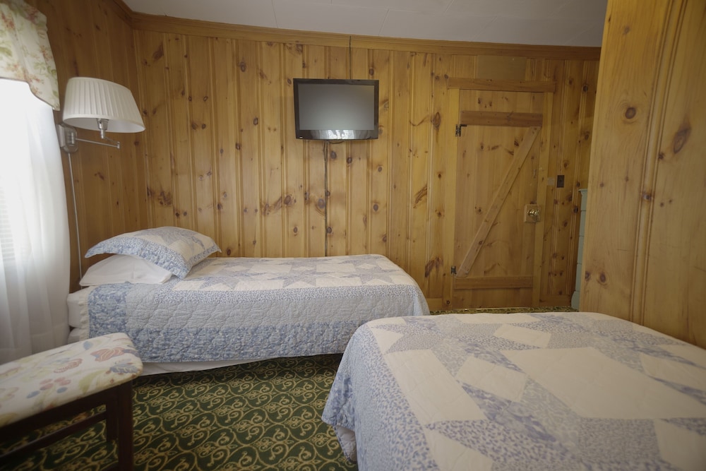 Betty Doon Hotel - photo 115
