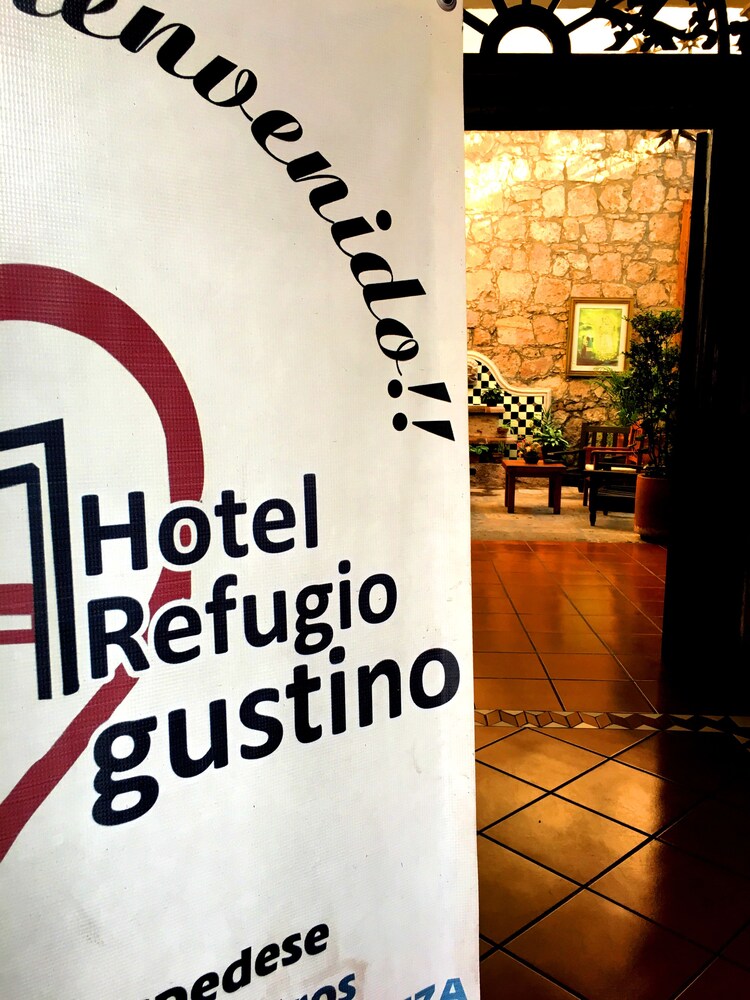 Hotel Refugio Agustino in Morelia, Mexico