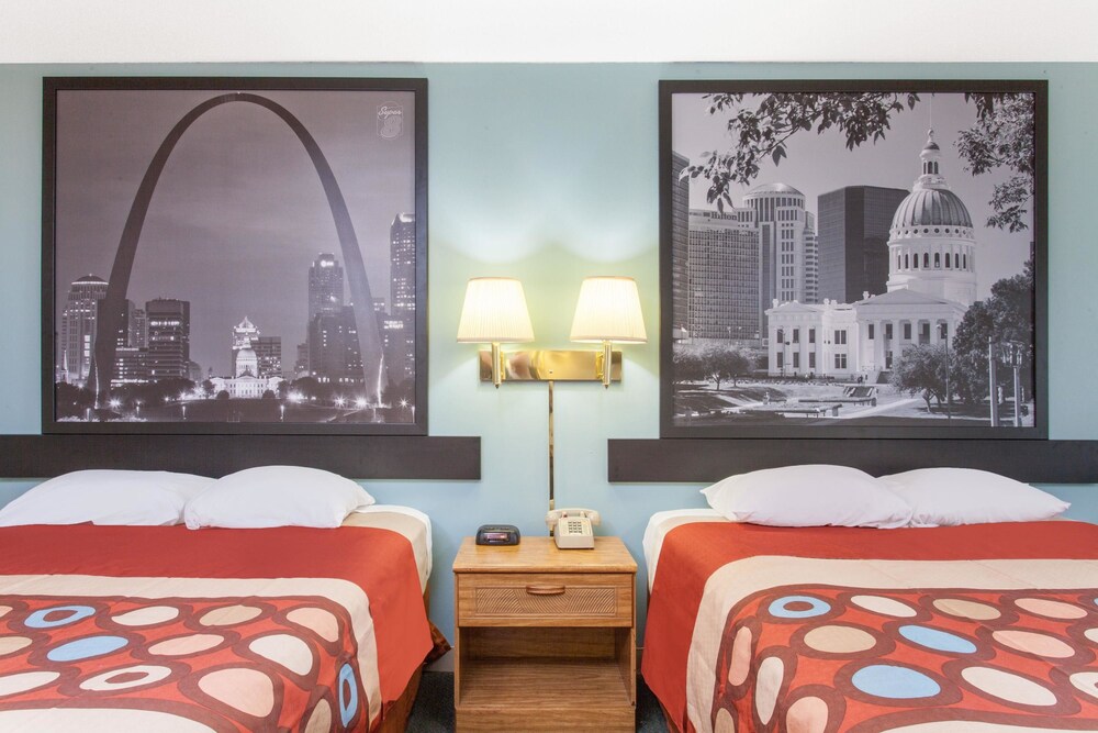 Super 8 by Wyndham Carthage - photo 8