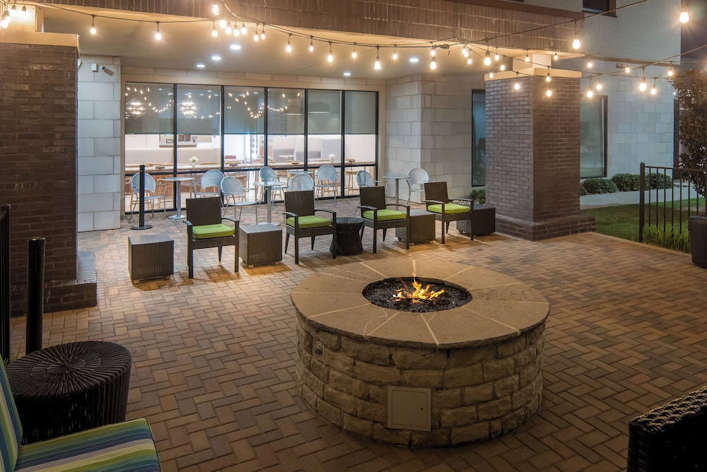 Home2 Suites by Hilton Dallas Grand Prairie - photo 23