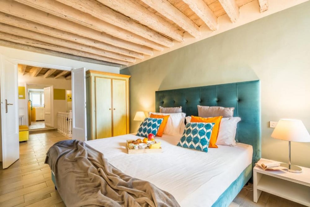 Family Apartments Rinascimento Palace — 4-Star Luxury Hotel in Florence, Italy