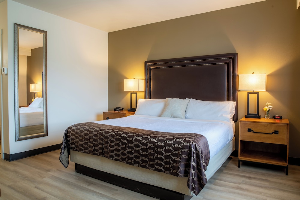 Running Y Resort - photo 3