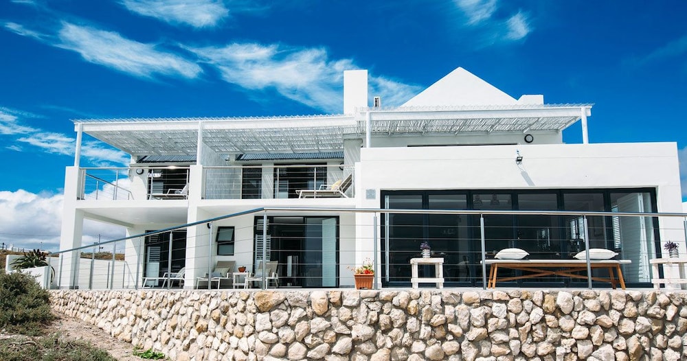 Linhof Boutique Guest House — 4-Star Luxury Hotel in Cape Town, South Africa