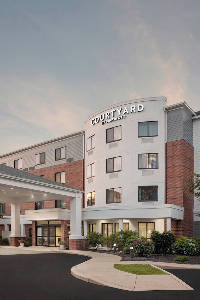 Courtyard by Marriott Portland Airport - photo 36
