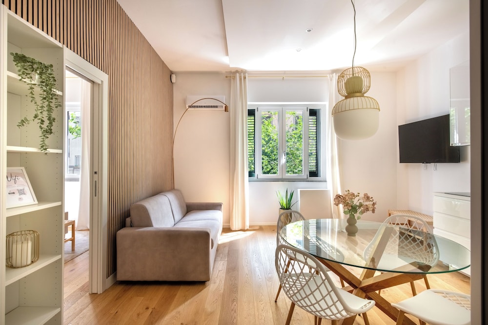 Lo Jacono Apartments by Wonderful Italy — 4-Star Luxury Hotel in Palermo, Italy