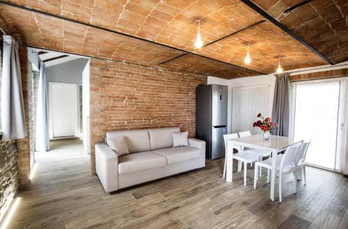 Country House Villa Barbero — 4-Star Luxury Hotel in Mango, Italy