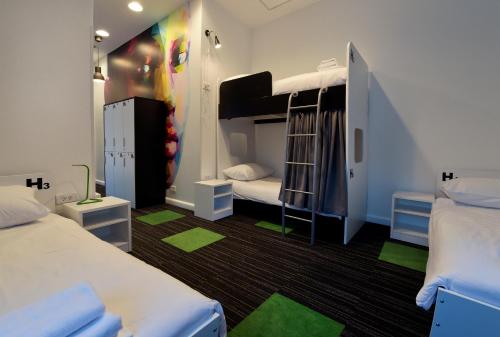 Hostel 365 For U