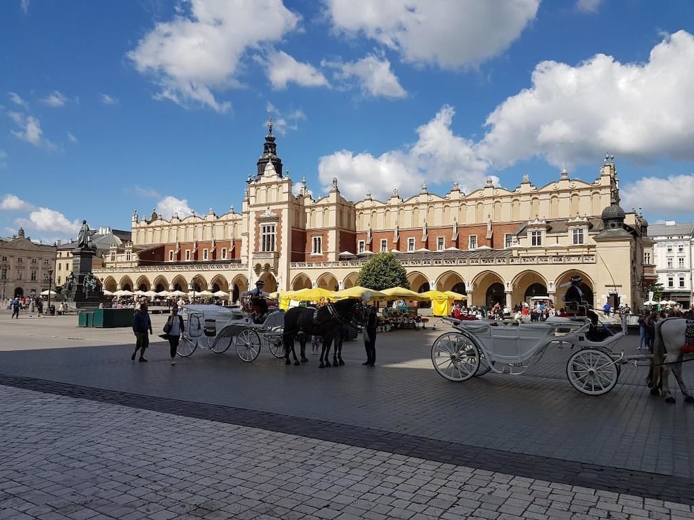 Nightingale — hotel in Stare Miasto