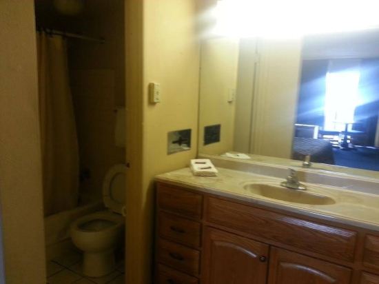 America's Best Inn Clarksville Louisville - photo 11