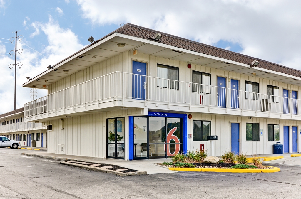 Motel 6 Pittsburgh PA Crafton - photo 3
