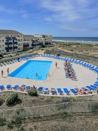 Cosy T2 Front de Mer Piscine Parking Terrasse - carbon neutral hotel in Lacanau