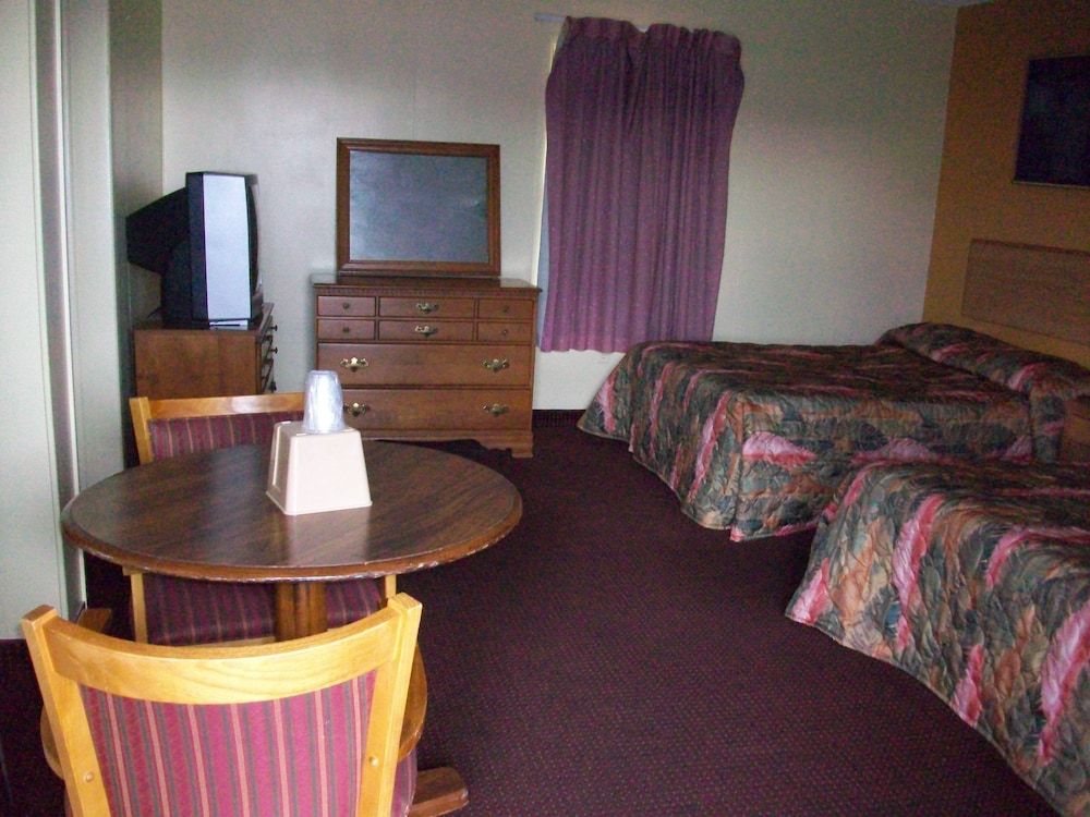 Skyland Inn - photo 2