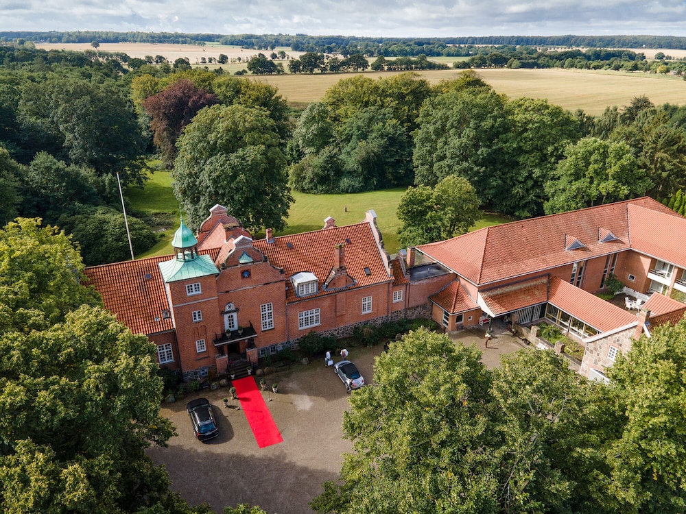 Sauntehus Slotshotel in Hornbaek, Denmark