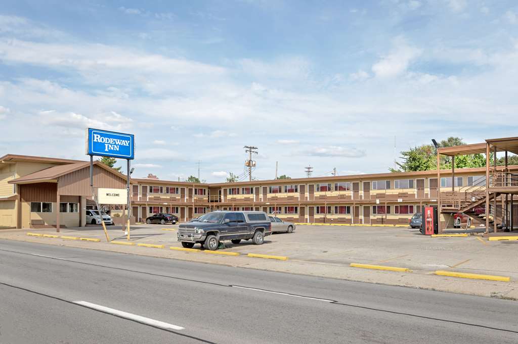 Rodeway Inn Terre Haute near University in Terre Haute, United States