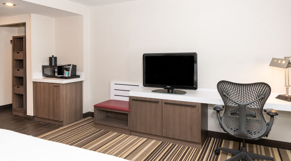 Hilton Garden Inn Philadelphia Ft. Washington - photo 17