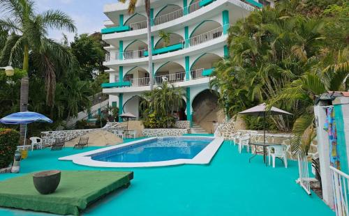 Casa Costa Brava — 4-Star Luxury Hotel in Acapulco De Juarez, Mexico