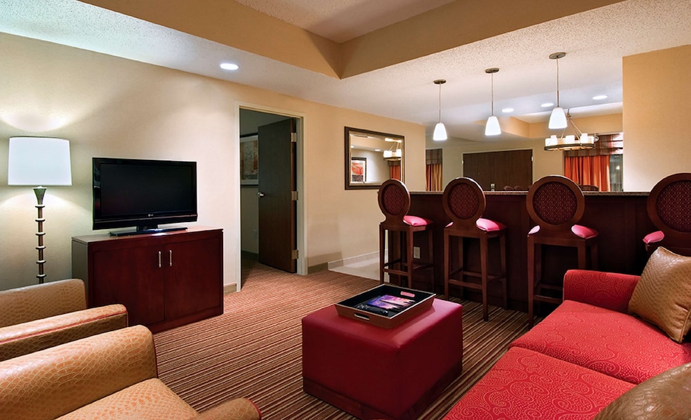 Embassy Suites by Hilton Nashville SE Murfreesboro - photo 23