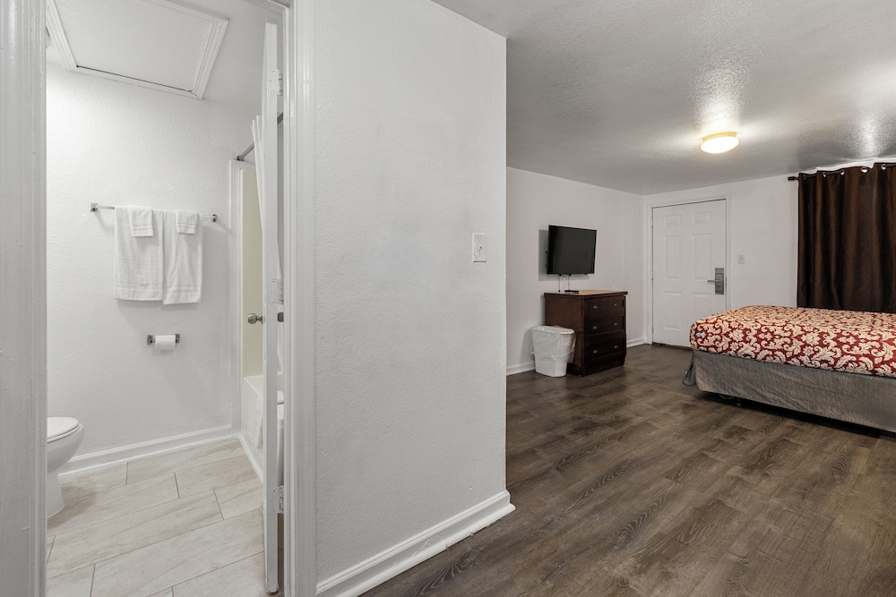 Extended Stay Studios - photo 36