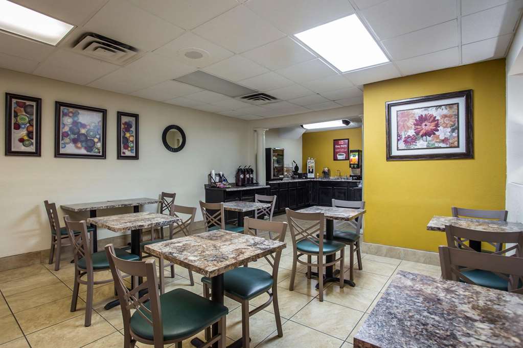 Econo Lodge Salisbury South - photo 47