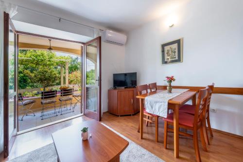 Madonna Field Apartment II