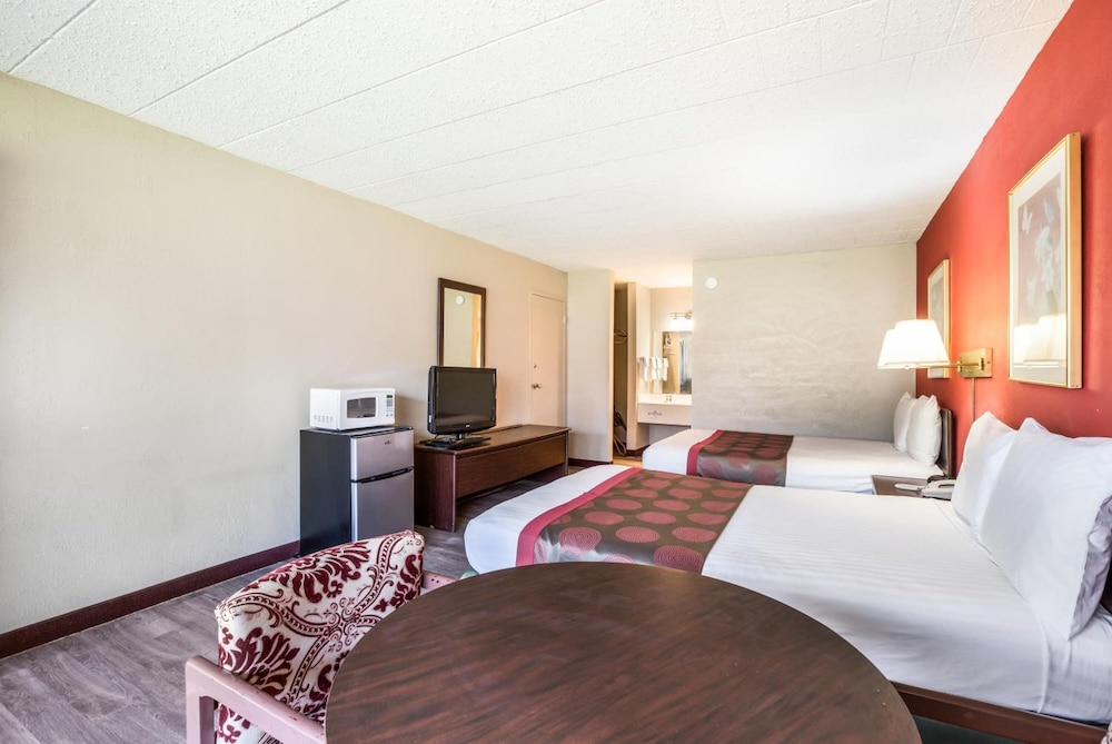 Red Carpet Inn Hazleton - photo 19