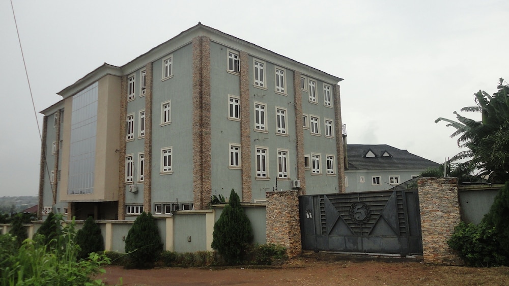 Stage 5 Hotel and Suites - last minute hotel in Ikeja