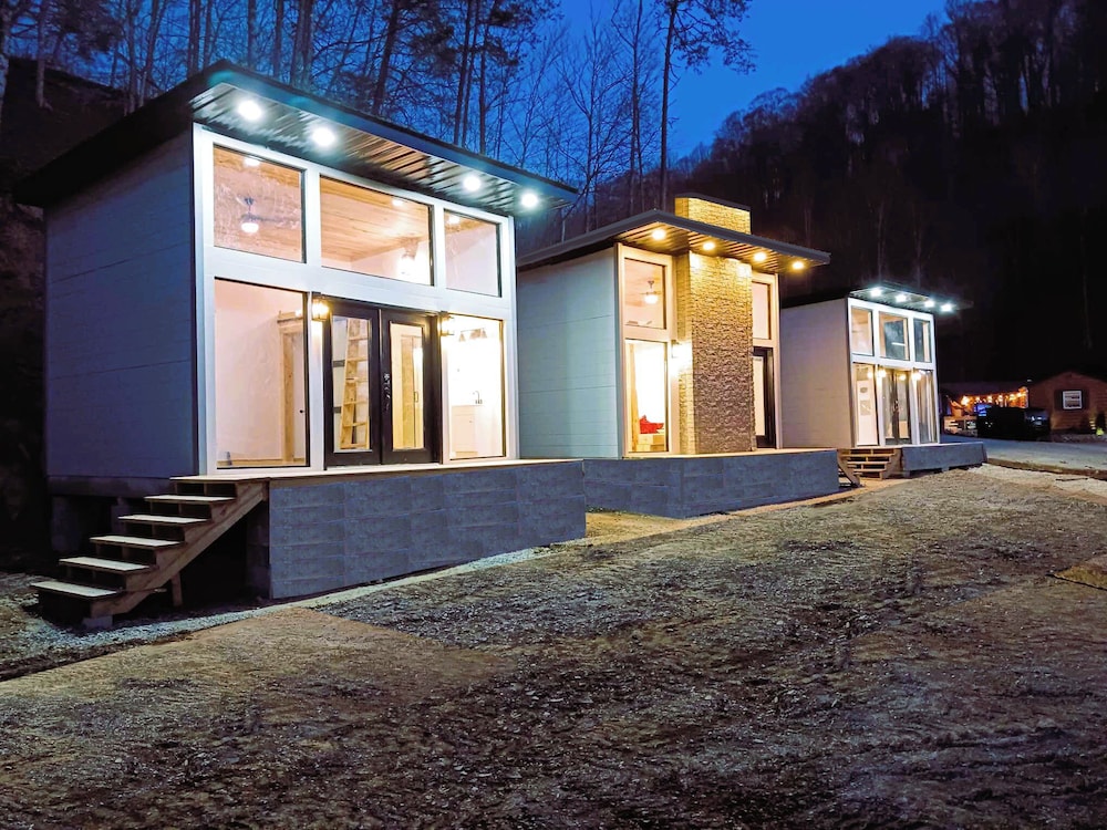 Timberfell Resort - carbon neutral hotel in Greeneville