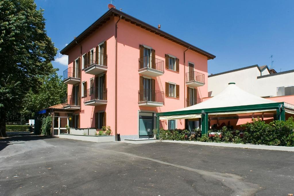 Hotel Mosca — hotel in Monza
