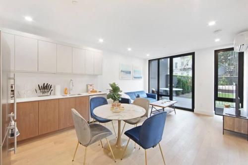 149BK 101 New construction 2BR Private garden W D - photo 18
