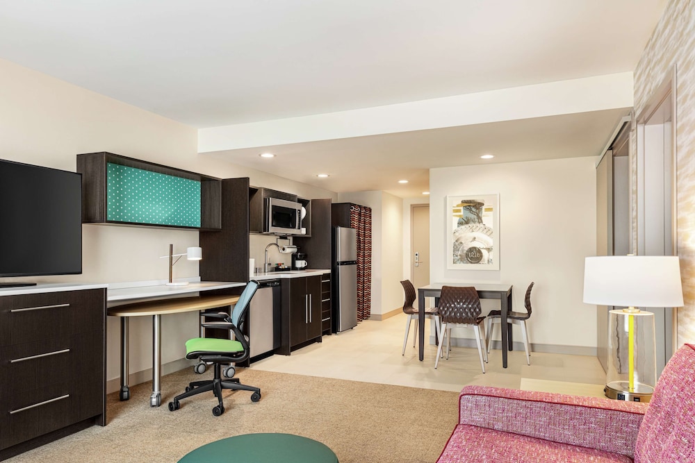 Home2 Suites by Hilton Milwaukee West - photo 6