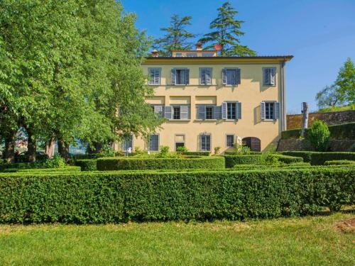 Villa Il Salicone — 4-Star Luxury Hotel in Serravalle Pistoiese, Italy