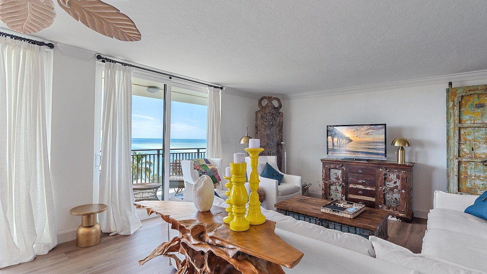Imperial Sunsets on Siesta — 4-Star Luxury Hotel in Siesta Key, United States