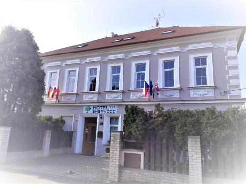 Sherwood Hotel Vojkovice nad Ohří — hotel in Vojkovice